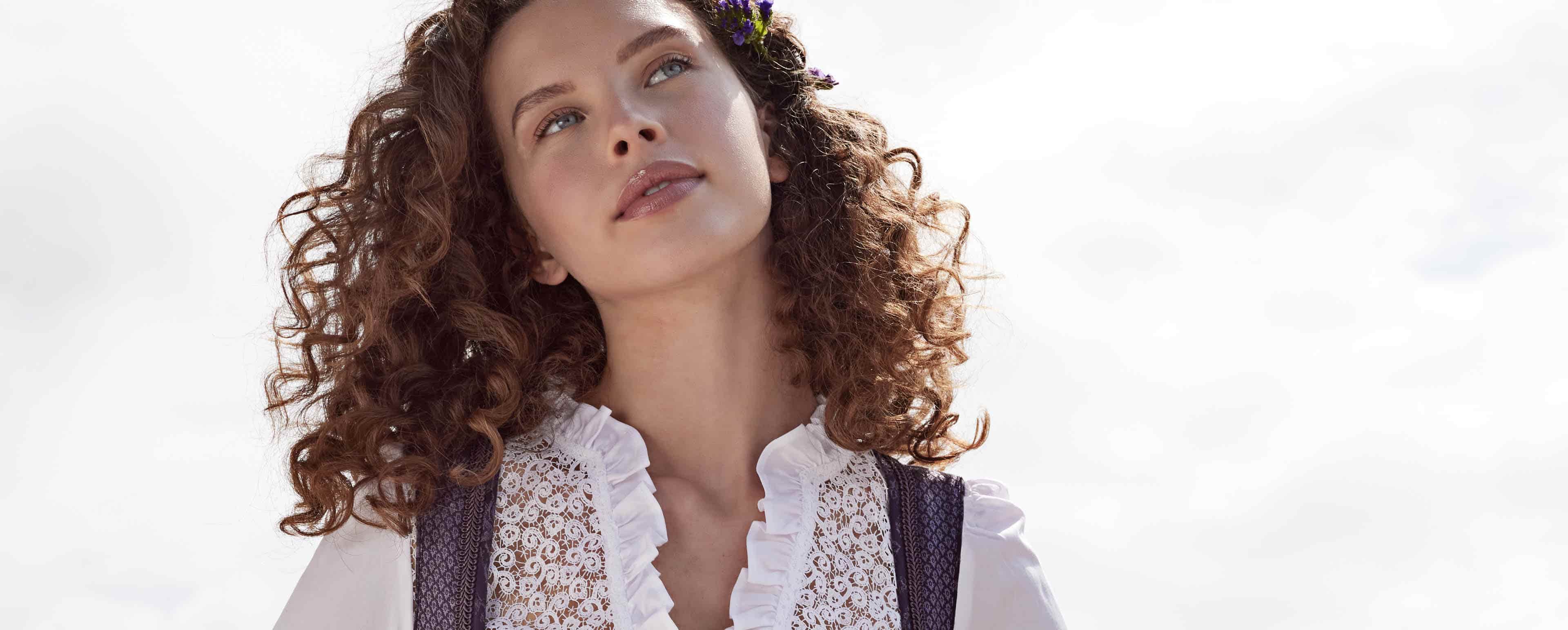 Der perfekte Ausschnitt für dein Dirndl