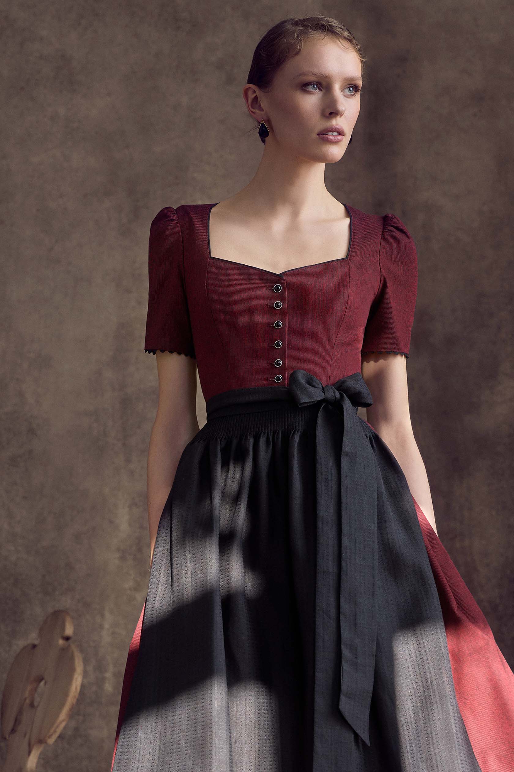 Dirndl Aviana (80cm)