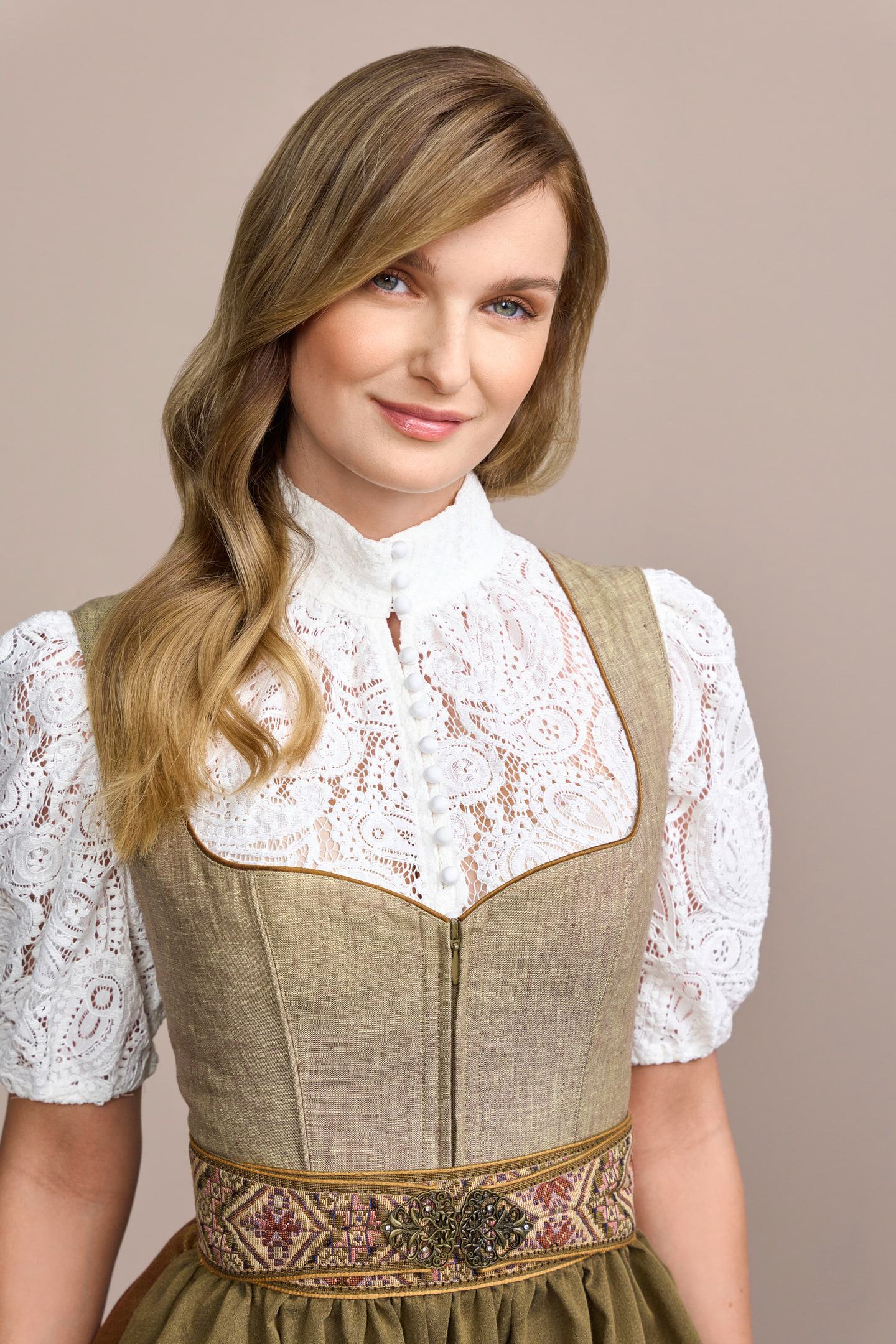 Dirndl Leslie (80cm)