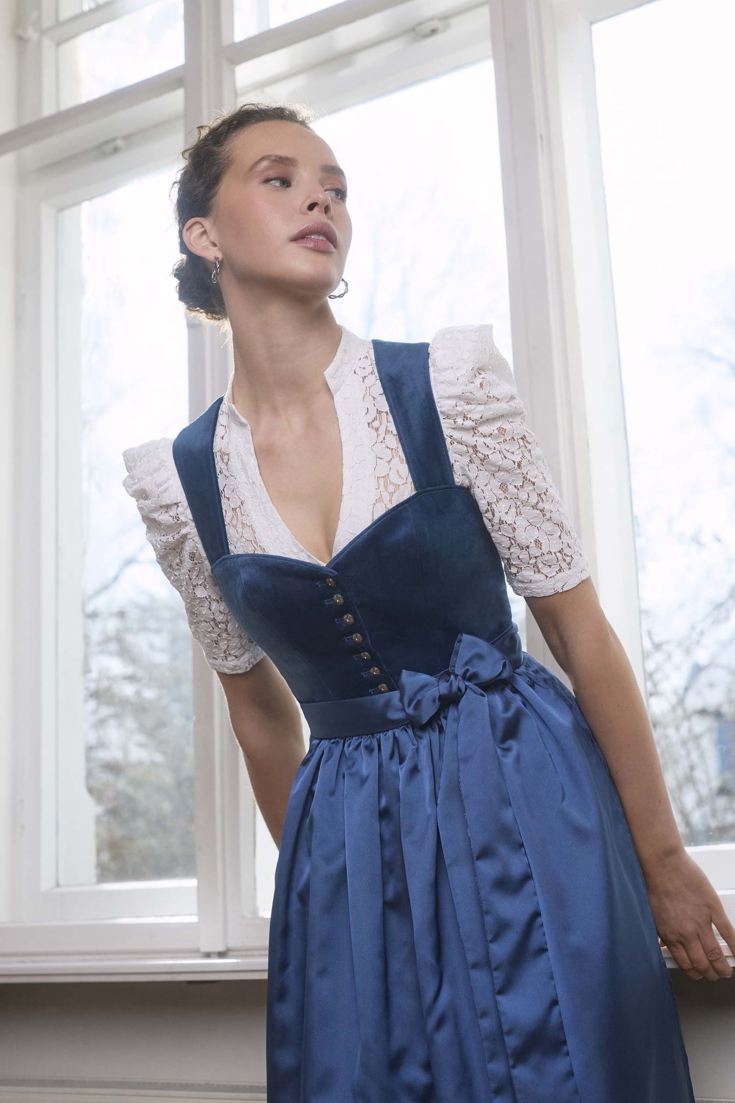 Dirndl Elira (80cm)